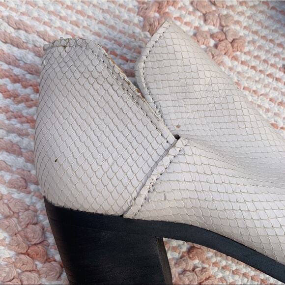 White and Black Steve Madden Petra Snake Skin Heeled Ankle Booties 8 - Picture 9 of 16